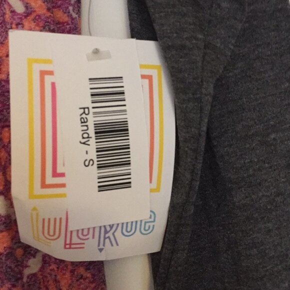 S LuLaRoe Randy Tee - Picture 3 of 4